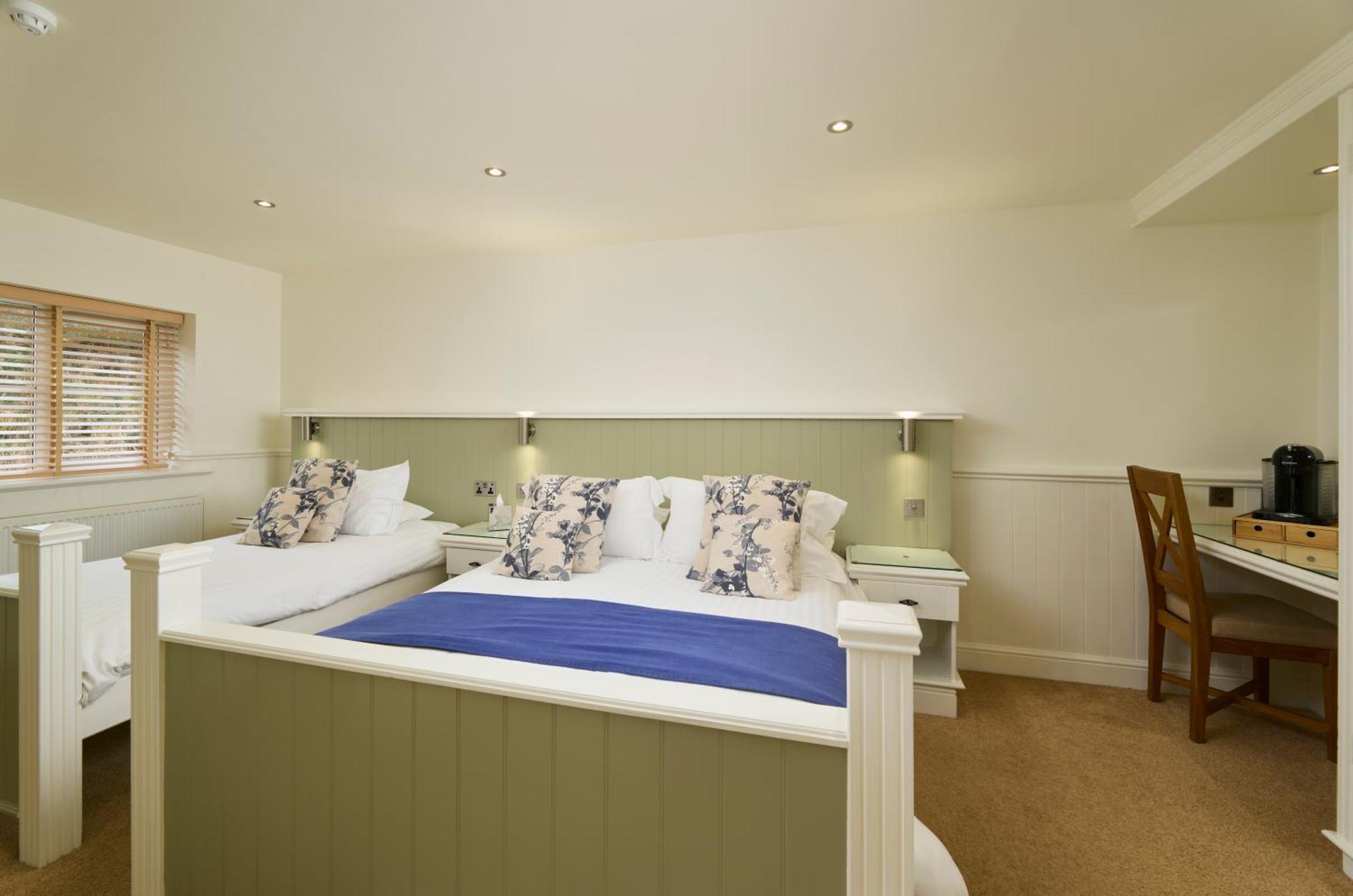 The Cricket Inn Beesands Bagian luar foto